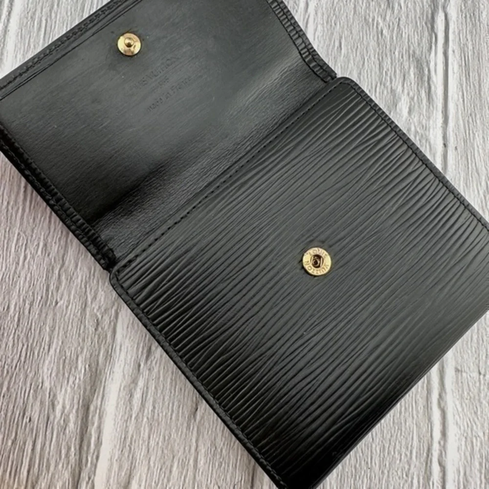 AUTHENTIC Louis Vuitton Marco Wallet. Previously owned. Black.